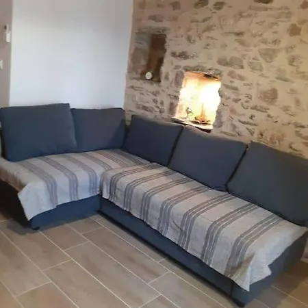 Traditional Aesthetic 1 Bedroom Appartement