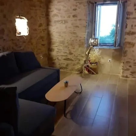 Traditional Aesthetic 1 Bedroom